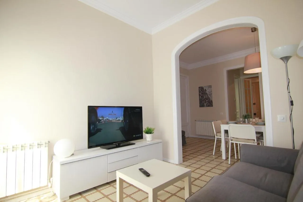 Corsega - Apartment In The Center Of Barcelona 0*,  Španělsko