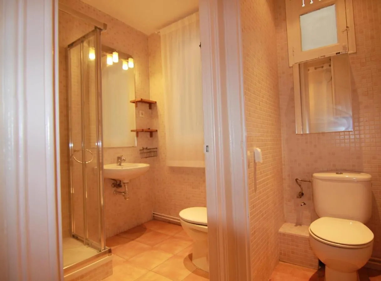 Corsega - Apartment In The Center Of Barcelona 0*,  Spanien